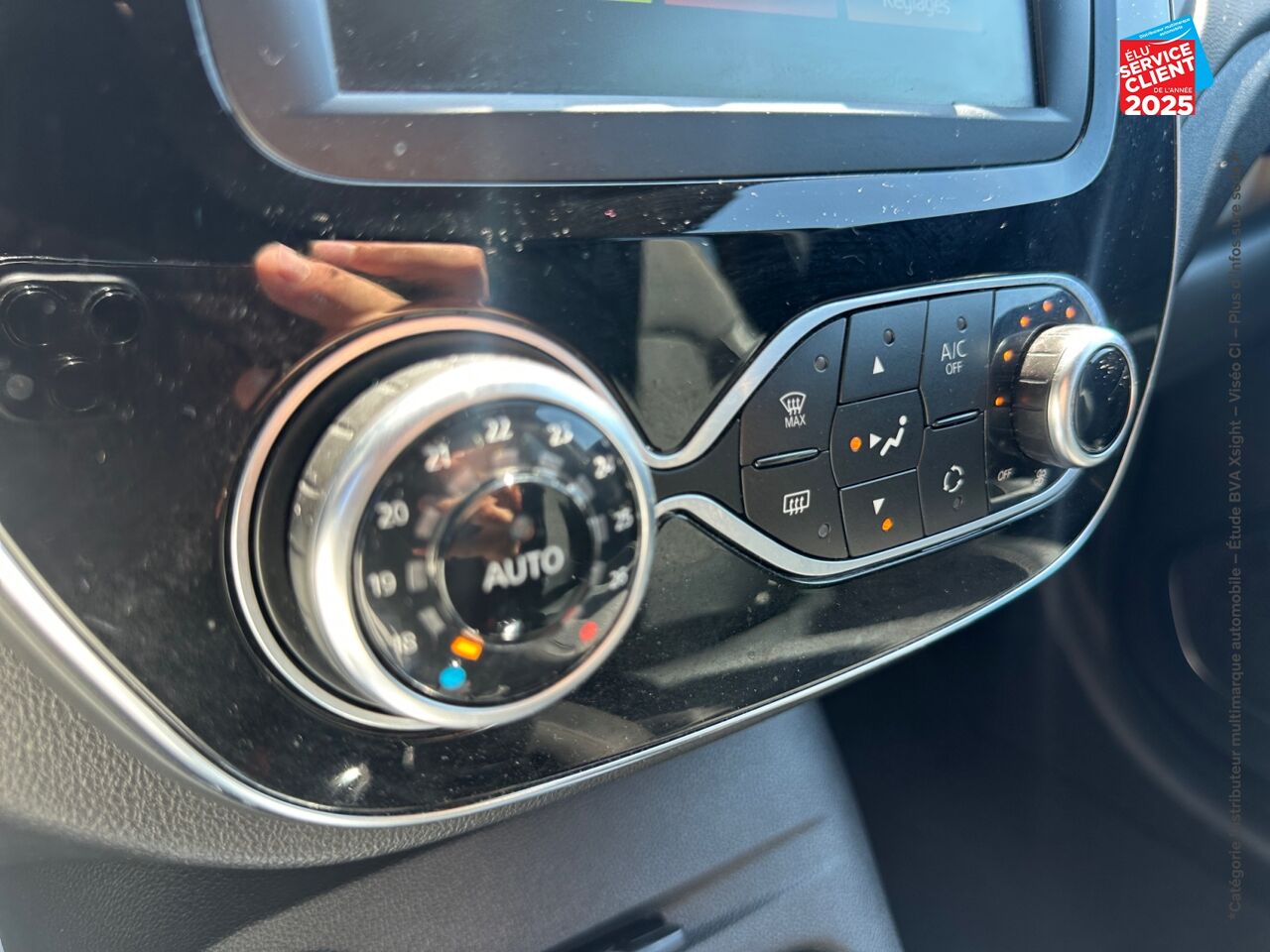Véhicule d'occasion RENAULT CAPTUR 0.9 TCE 90CH INTENS - 19 chez Opel Bar le Duc