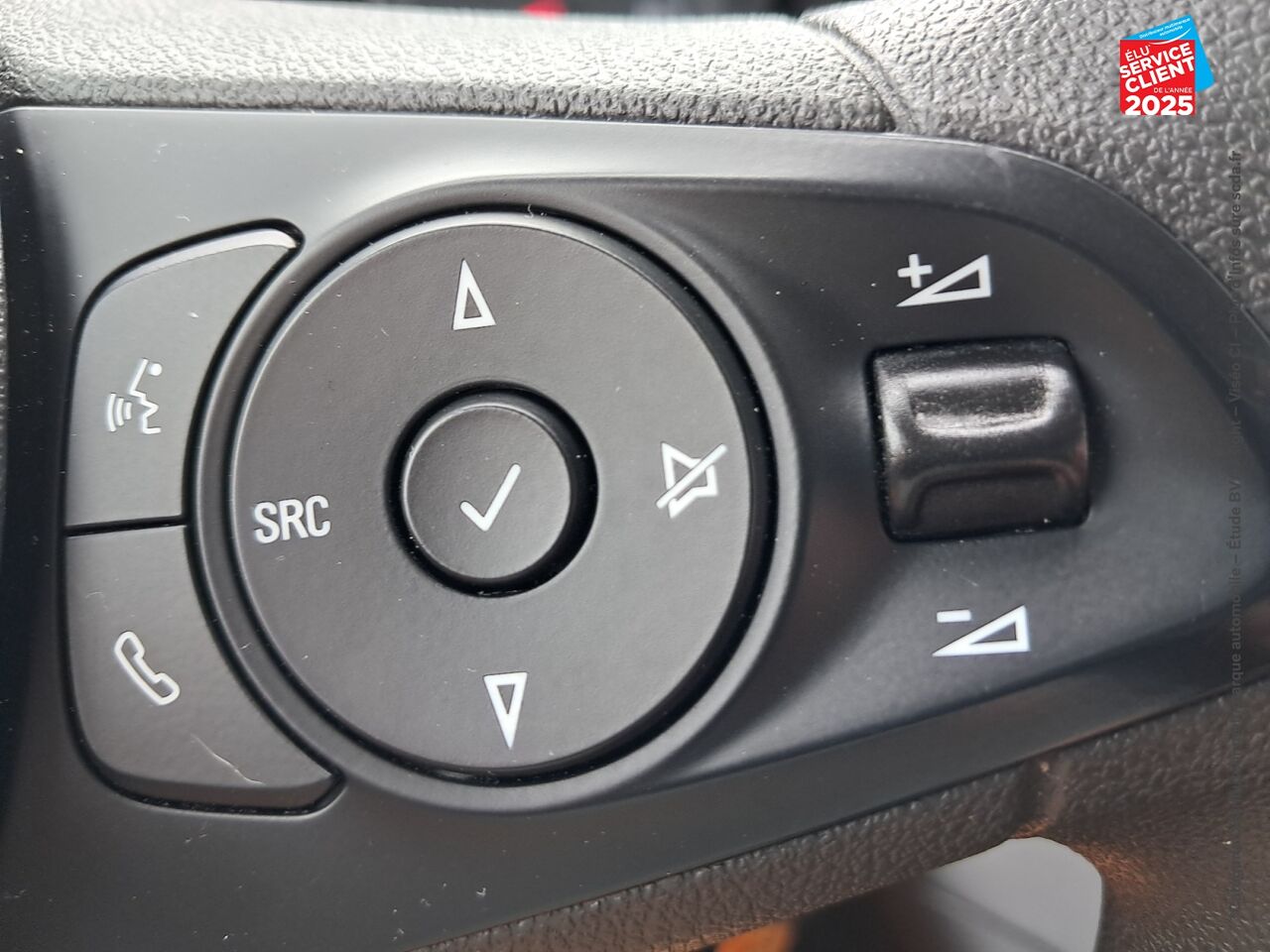 Véhicule d'occasion OPEL COMBO CARGO L1H1 1000KG 1.5 100CH PACK CLIM RADAR AR CARPLAY chez Renault Colmar