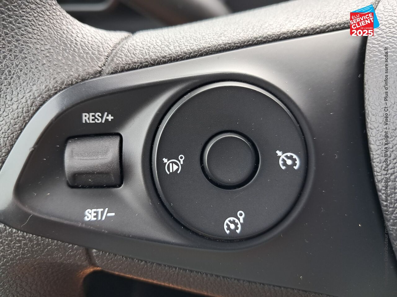 Véhicule d'occasion OPEL COMBO CARGO L1H1 1000KG 1.5 100CH PACK CLIM RADAR AR CARPLAY chez Renault Colmar