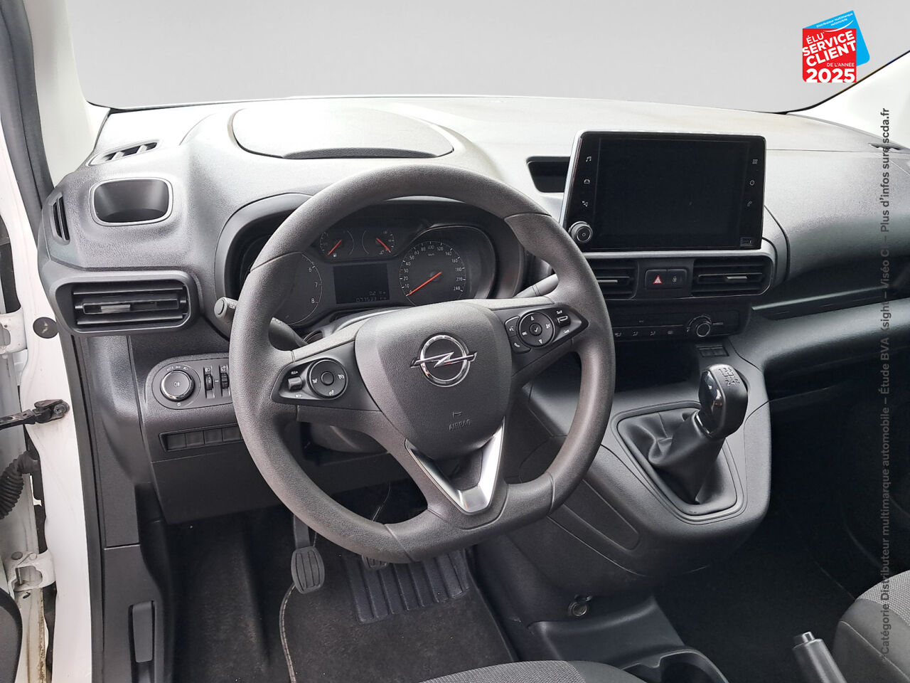 Véhicule d'occasion OPEL COMBO CARGO L1H1 1000KG 1.5 100CH PACK CLIM RADAR AR CARPLAY chez Renault Colmar
