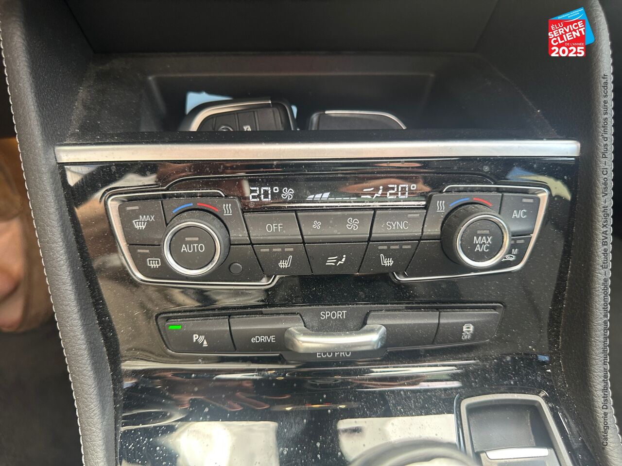 Véhicule d'occasion BMW SERIE 2 ACTIVETOURER 225XEA 224CH LUXURY TOUVRANT SIEGES CHAUF/CUIR CAMERA HUD chez Renault Sélestat