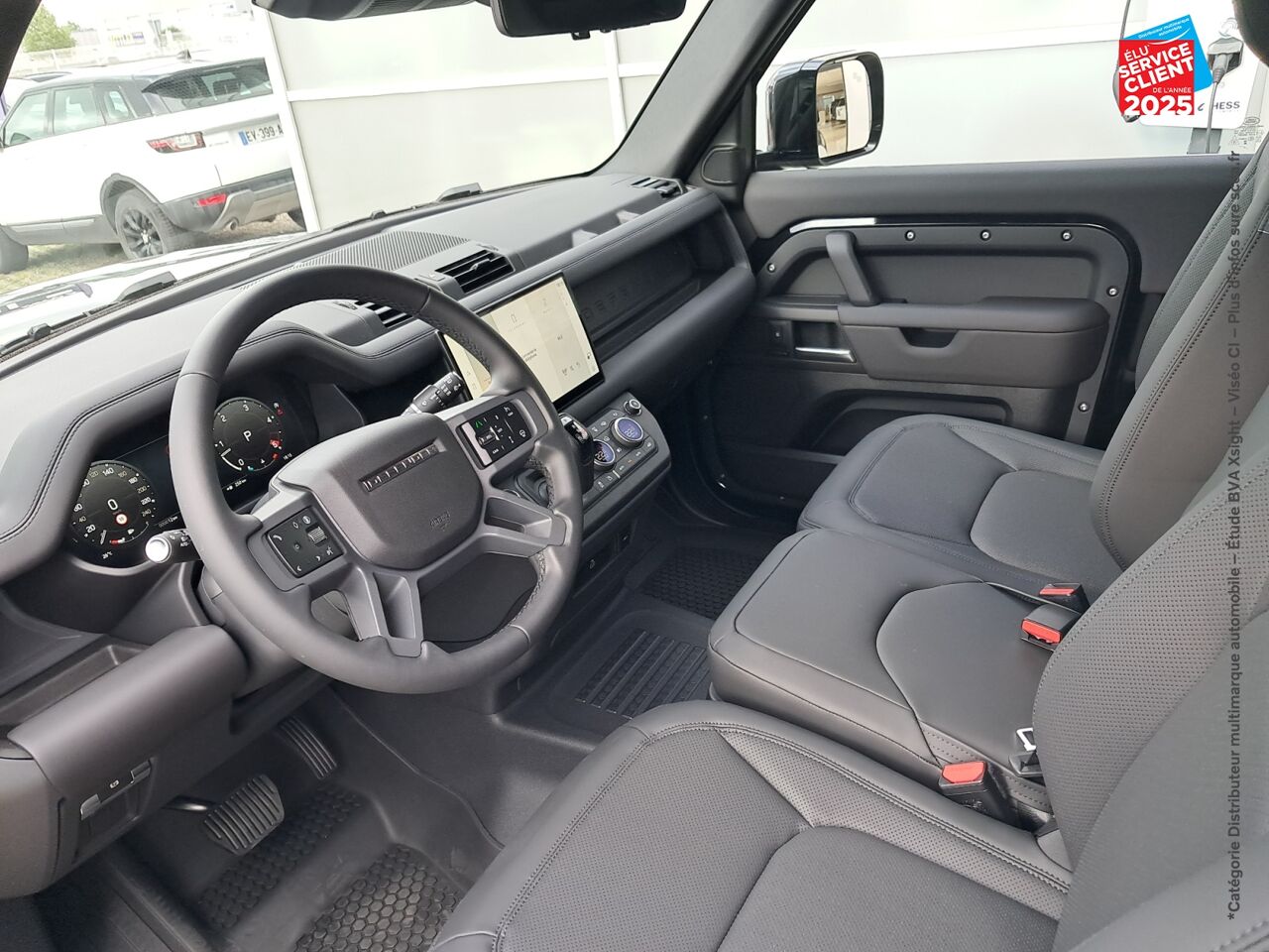 Véhicule d'occasion LAND-ROVER DEFENDER 90 3.0 D250 HARD TOP X-DYNAMIC SE chez Renault Saint-Louis
