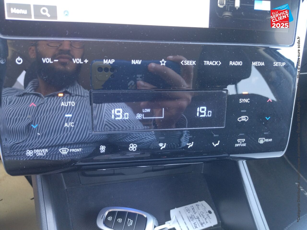 Véhicule d'occasion HYUNDAI TUCSON 1.6 T-GDI 230CH HYBRID CREATIVE BVA6 CAMERA GPS chez Renault Colmar