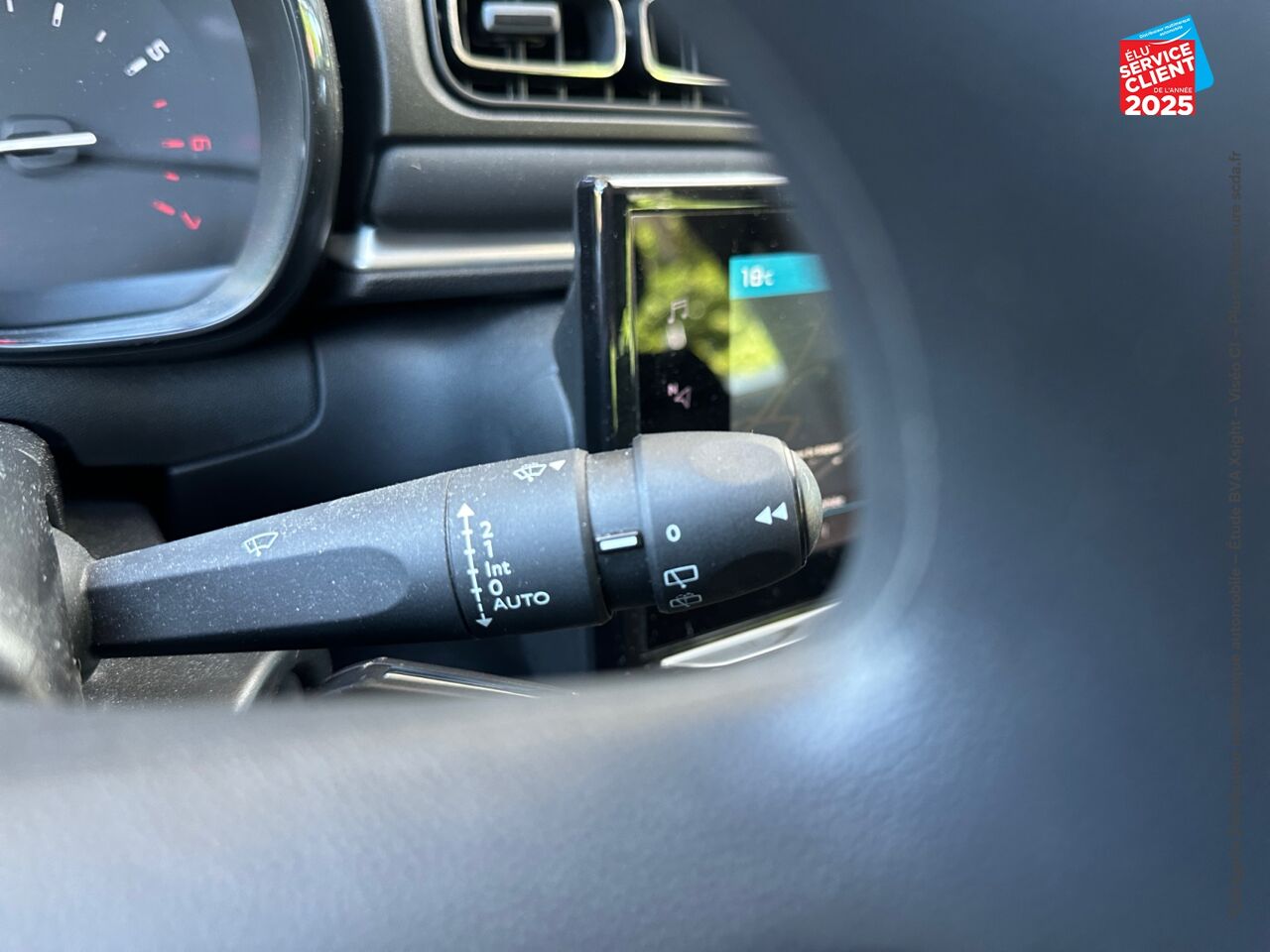 Véhicule d'occasion CITROEN C3 1.5 BLUEHDI 100CH SS C-SERIES E6.D chez Toyota Bar le Duc