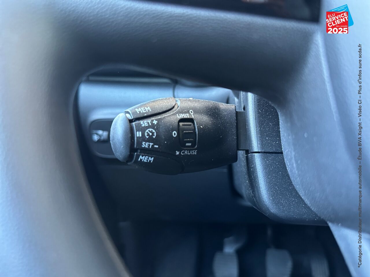Véhicule d'occasion CITROEN C3 1.5 BLUEHDI 100CH SS C-SERIES E6.D chez Toyota Bar le Duc