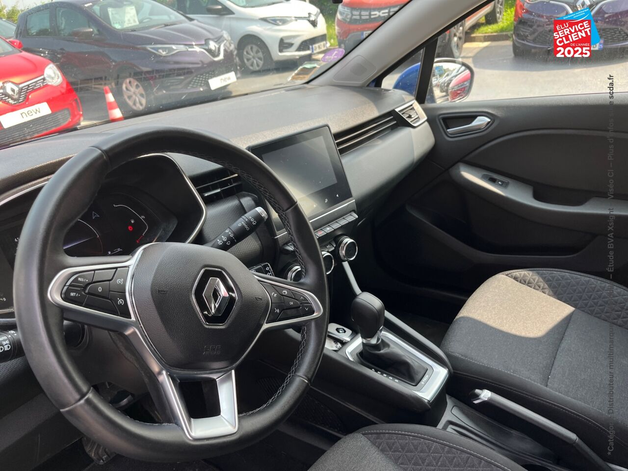 Véhicule d'occasion RENAULT CLIO 1.6 E-TECH HYBRIDE 140CH BUSINESS -21N GPS CAMERA chez Renault Colmar