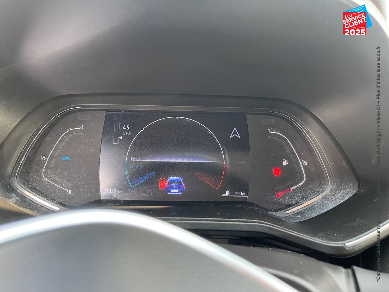 Véhicule d'occasion RENAULT CLIO 1.6 E-TECH HYBRIDE 140CH BUSINESS -21N GPS CAMERA chez Renault Colmar
