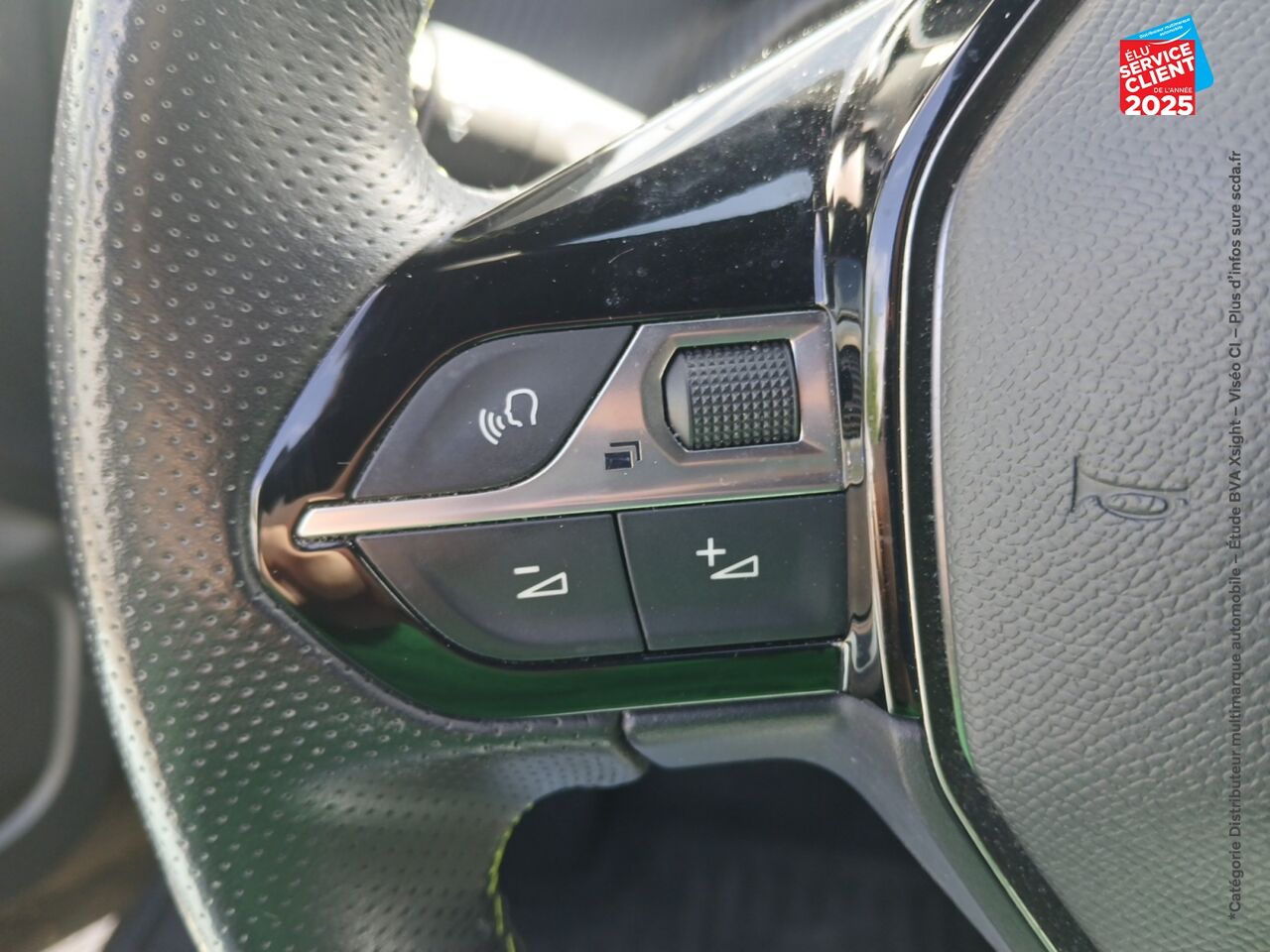 Véhicule d'occasion PEUGEOT 2008 1.2 PURETECH 130CH SS GT LINE 7CV chez Hyundai Reims