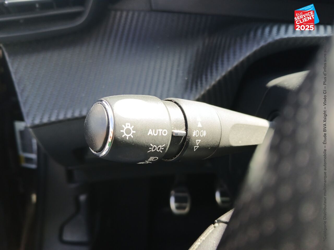 Véhicule d'occasion PEUGEOT 2008 1.2 PURETECH 130CH SS GT LINE 7CV chez Hyundai Reims