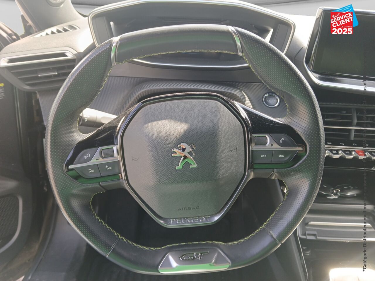 Véhicule d'occasion PEUGEOT 2008 1.2 PURETECH 130CH SS GT LINE 7CV chez Hyundai Reims