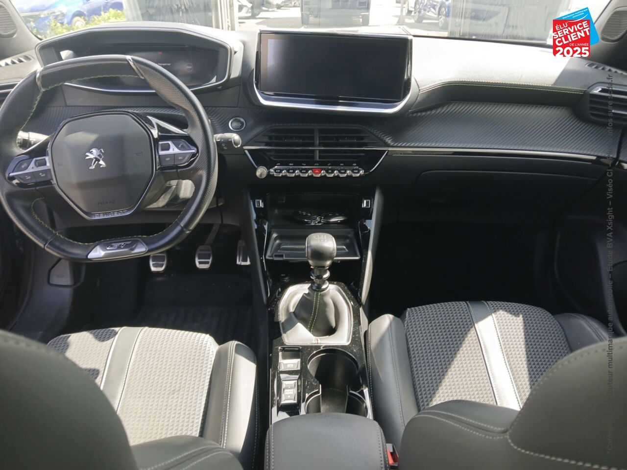 Véhicule d'occasion PEUGEOT 2008 1.2 PURETECH 130CH SS GT LINE 7CV chez Hyundai Reims