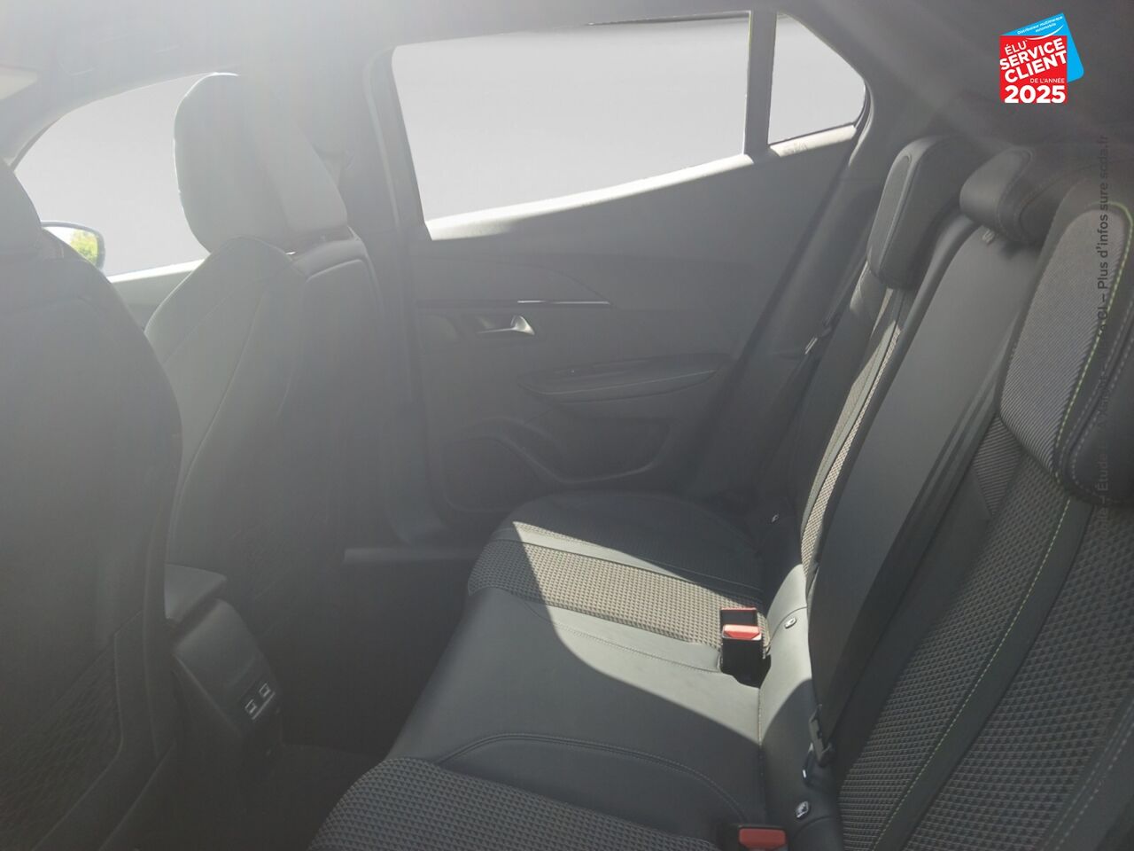 Véhicule d'occasion PEUGEOT 2008 1.2 PURETECH 130CH SS GT LINE 7CV chez Hyundai Reims