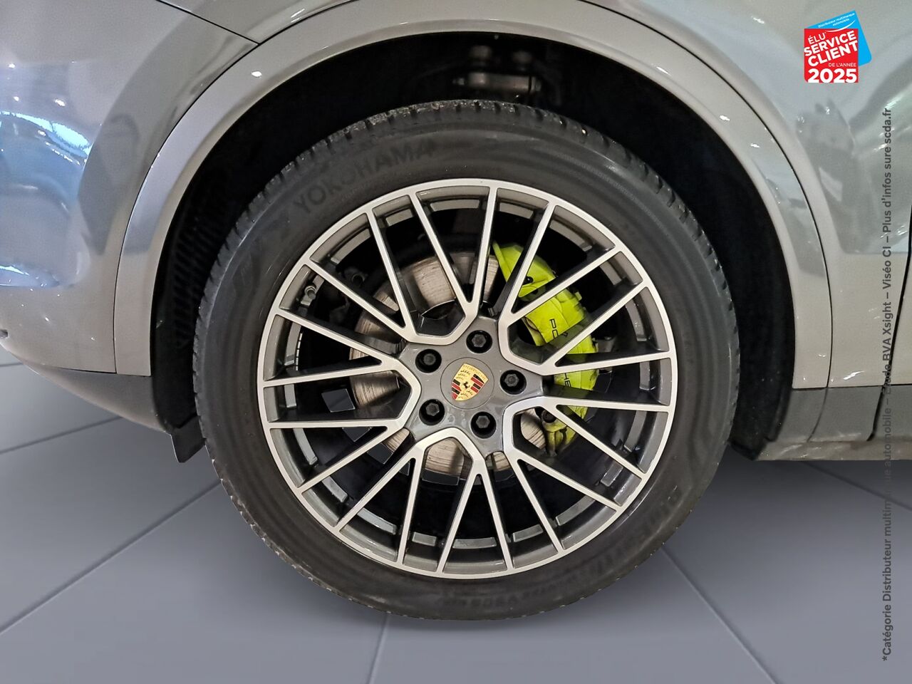 Véhicule d'occasion PORSCHE CAYENNE 3.0 462CH E-HYBRID chez BMW Besançon