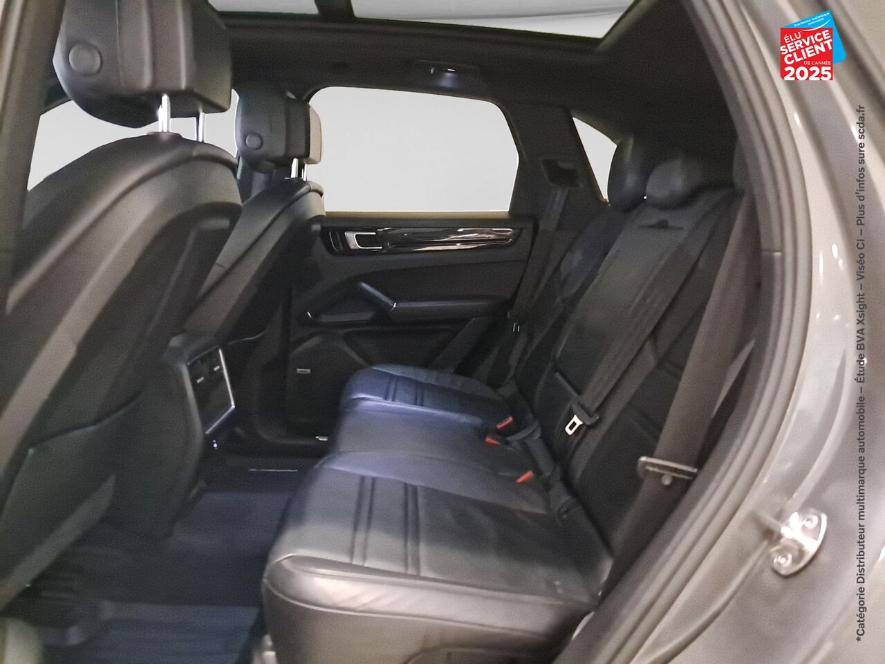 Véhicule d'occasion PORSCHE CAYENNE 3.0 462CH E-HYBRID chez BMW Besançon