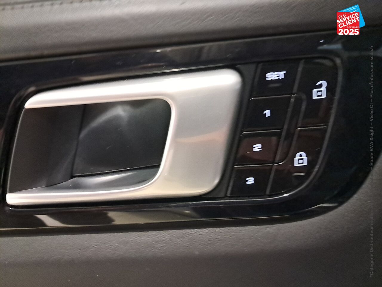 Véhicule d'occasion PORSCHE CAYENNE 3.0 462CH E-HYBRID chez BMW Besançon