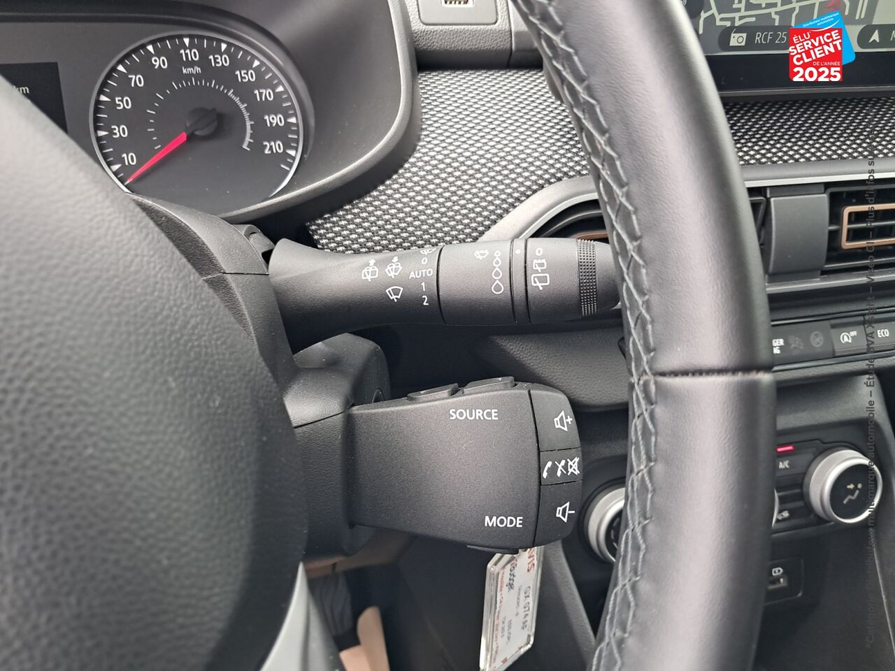Véhicule d'occasion DACIA SANDERO 1.0 ECO-G 100CH STEPWAY EXPRESSION -24 GPS CAMERA chez HESS Automobile