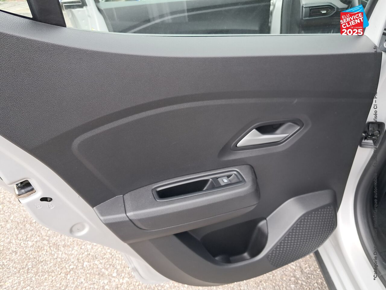 Véhicule d'occasion DACIA SANDERO 1.0 ECO-G 100CH STEPWAY EXPRESSION -24 GPS CAMERA chez HESS Automobile