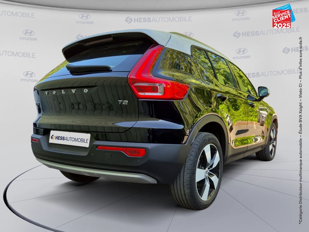 Véhicule d'occasion VOLVO XC40 T2 129CH MOMENTUM BUSINESS GEARTRONIC 8 chez Volvo Epernay