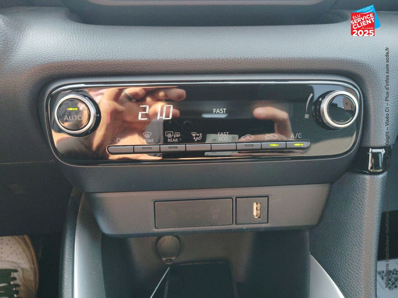 Véhicule d'occasion TOYOTA YARIS 120 VVT-I DESIGN 5P MY22 chez Toyota Sarreguemines