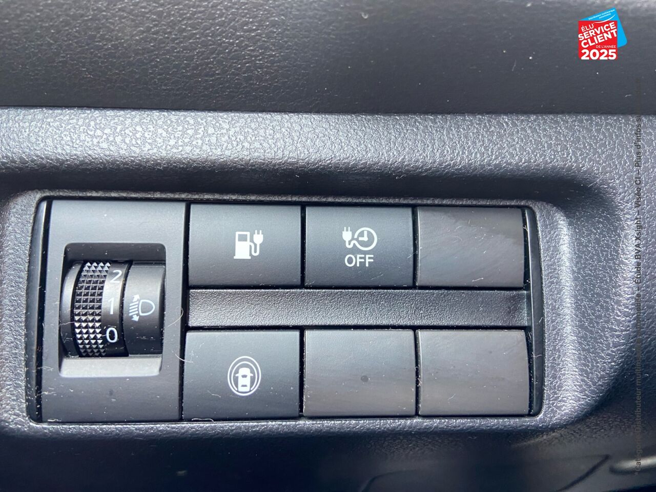 Véhicule d'occasion NISSAN LEAF 150CH 40KWH ACENTA 22 chez Toyota Thionville