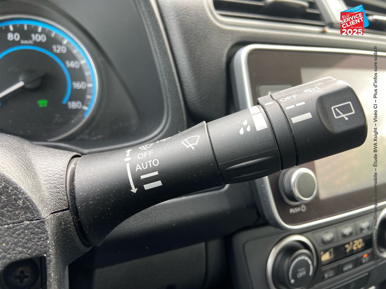 Véhicule d'occasion NISSAN LEAF 150CH 40KWH ACENTA 22 chez Toyota Thionville
