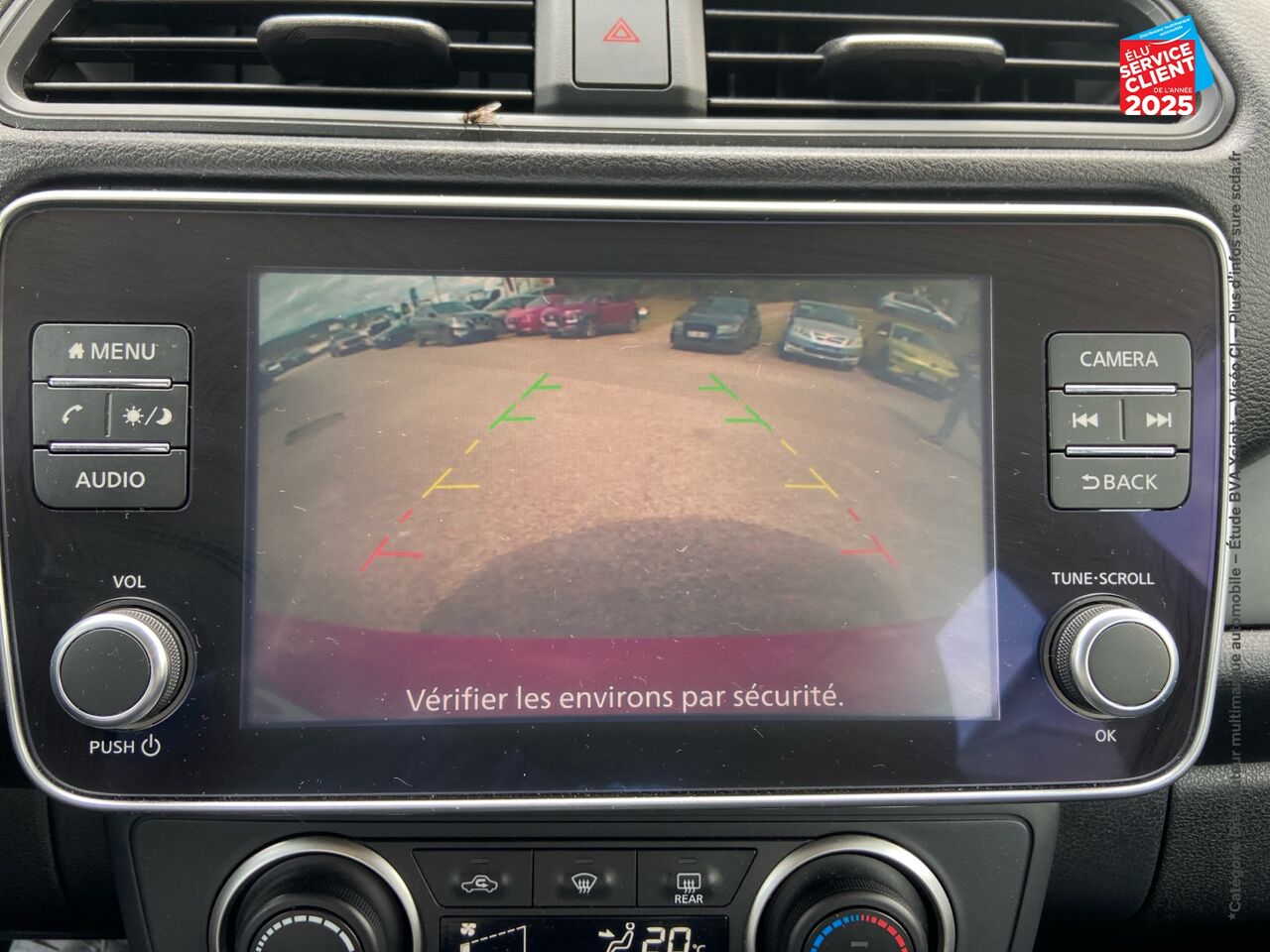 Véhicule d'occasion NISSAN LEAF 150CH 40KWH ACENTA 22 chez Toyota Thionville