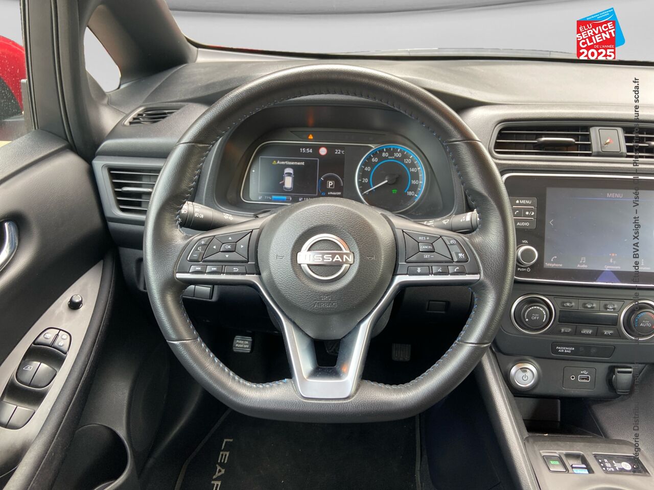 Véhicule d'occasion NISSAN LEAF 150CH 40KWH ACENTA 22 chez Toyota Thionville