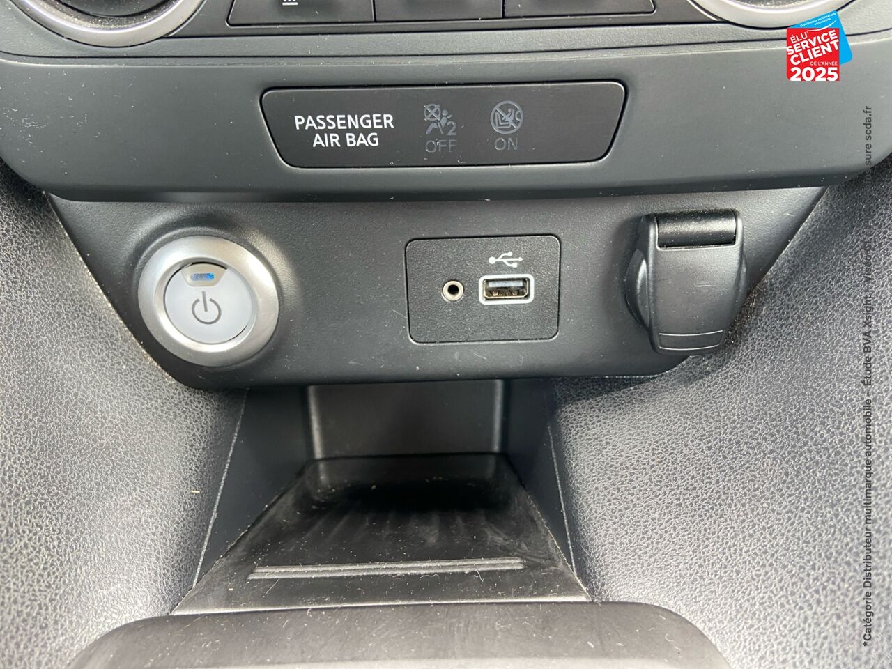 Véhicule d'occasion NISSAN LEAF 150CH 40KWH ACENTA 22 chez Toyota Thionville