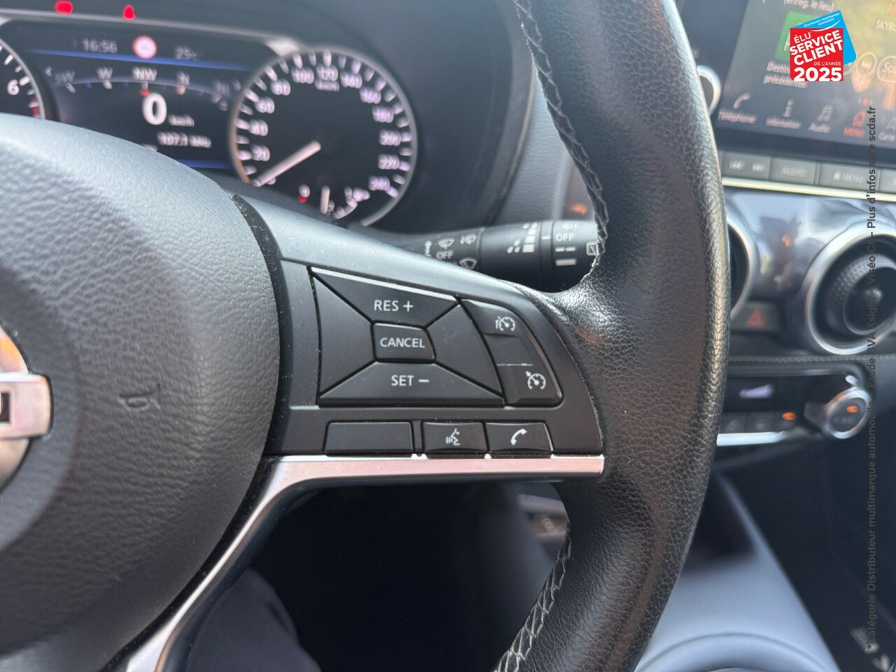 Véhicule d'occasion NISSAN JUKE 1.0 DIG-T 114CH N-CONNECTA 2021.5 chez Renault Sélestat