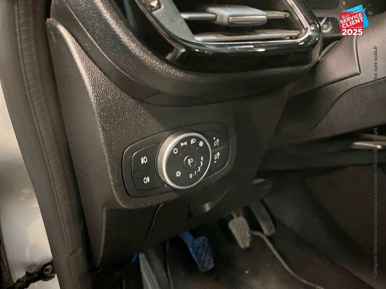 Véhicule d'occasion FORD FIESTA 1.1 85CH TREND 5P chez Toyota Thionville