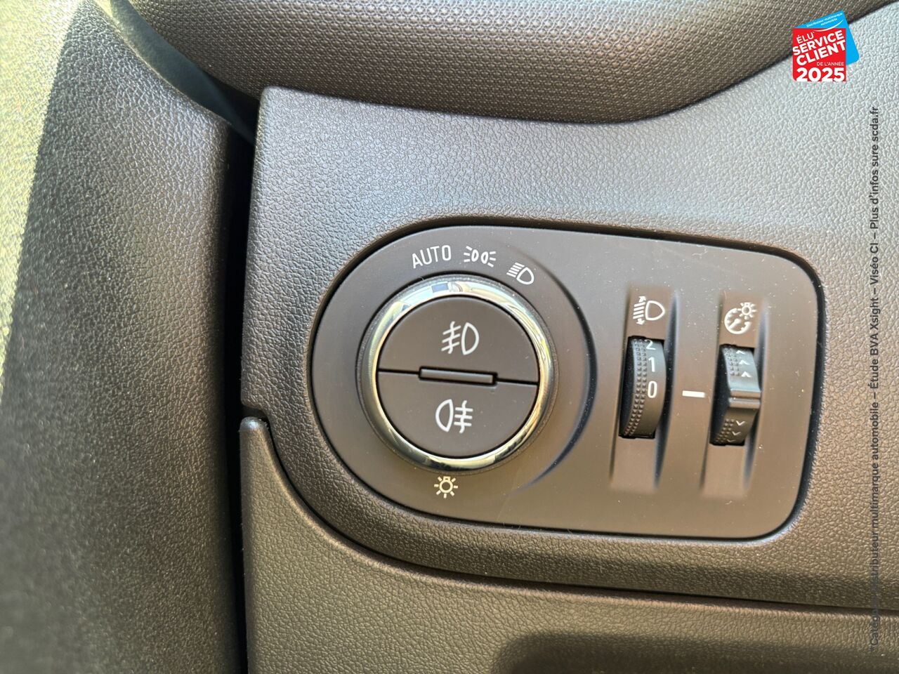Véhicule d'occasion OPEL CROSSLAND 1.5 D 110CH ELEGANCE GPS chez Toyota Saint Dizier