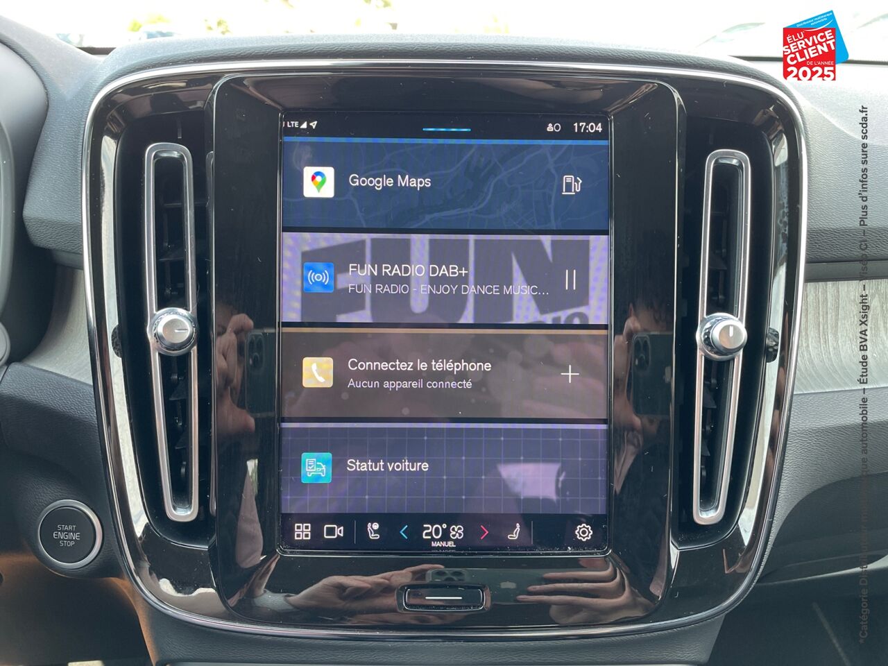 Véhicule d'occasion VOLVO XC40 B3 163CH PLUS DCT 7 chez Volvo Epernay