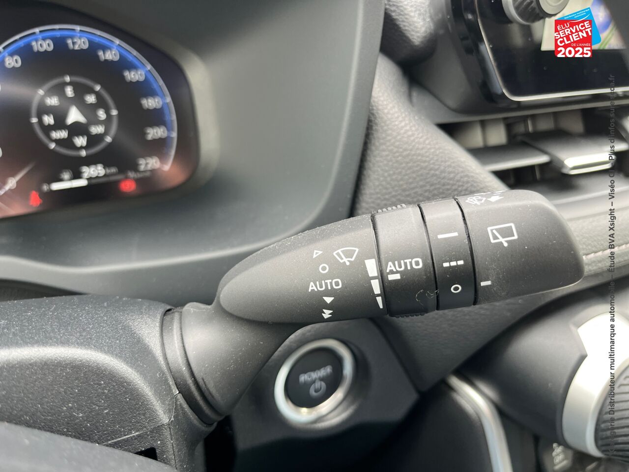 Véhicule d'occasion TOYOTA RAV4 2.5 HYBRIDE 218CH DYNAMIC 2WD MY24 GPS CAMERA chez Opel Saint-Dizier
