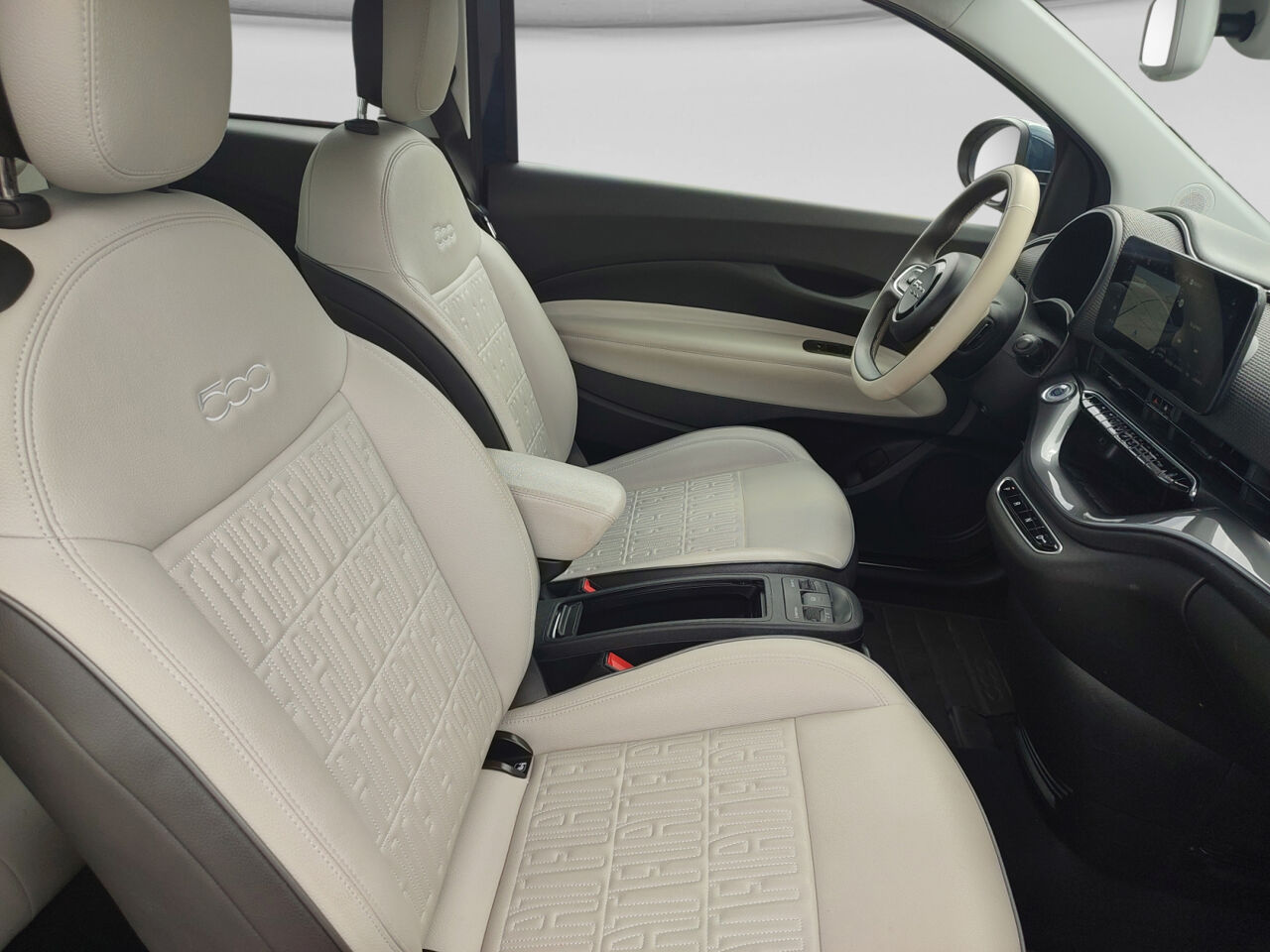 Véhicule d'occasion FIAT 500C E 118CH LA PRIMA STEP1 chez HESS Automobile