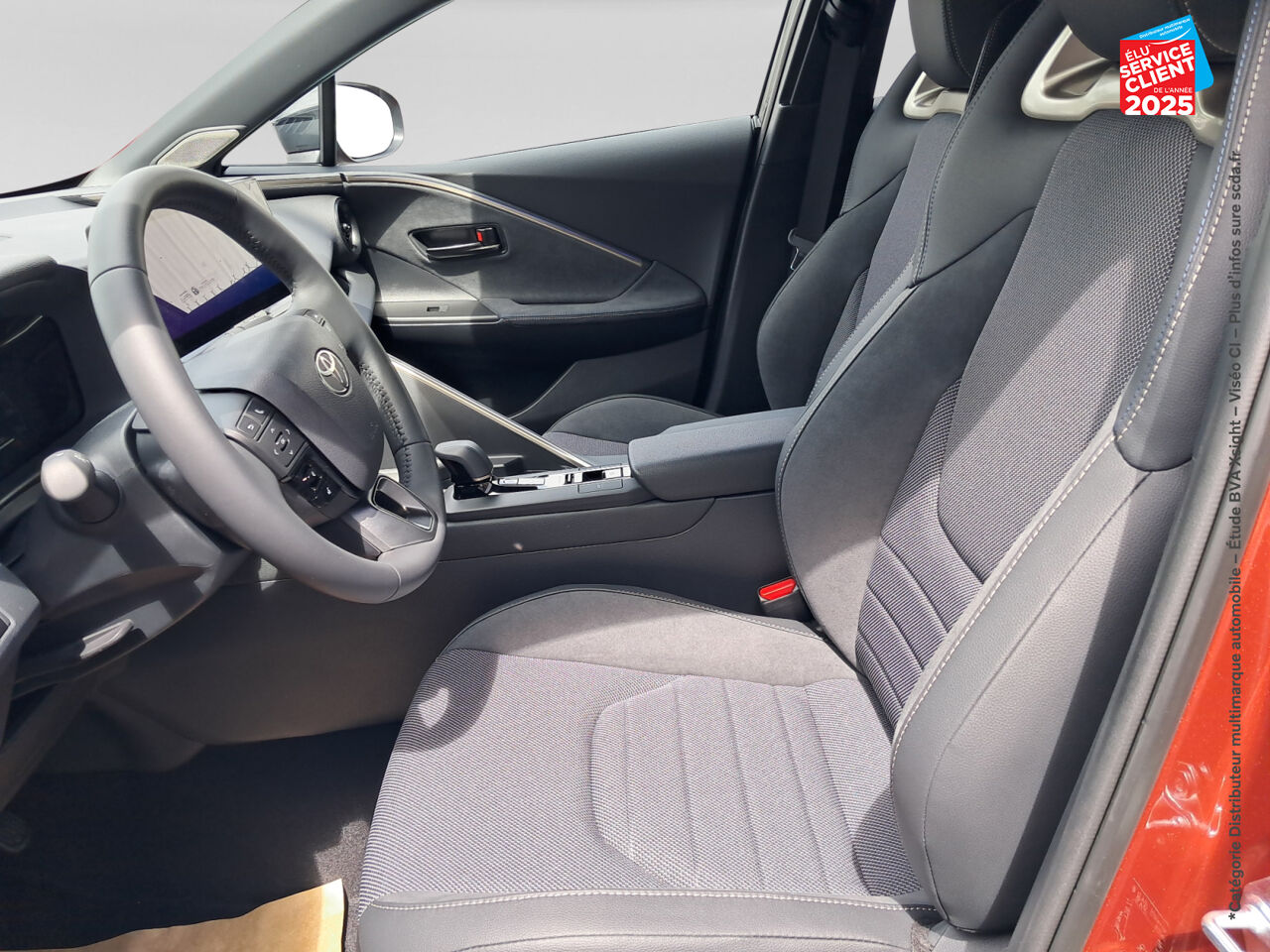 Véhicule neuf TOYOTA C-HR 1.8 140CH COLLECTION MY25 chez Toyota Verdun