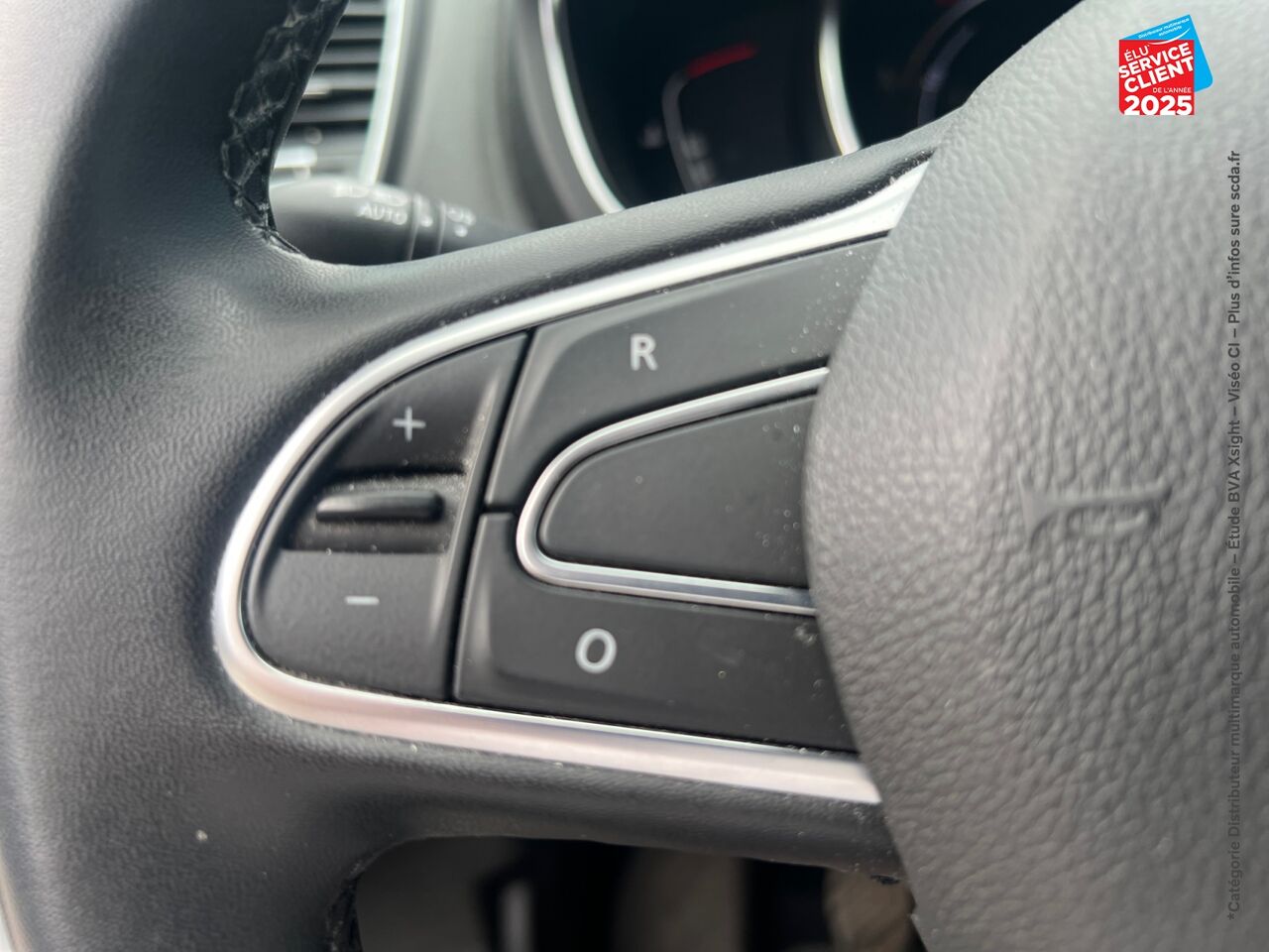 Véhicule d'occasion RENAULT GRAND SCENIC 1.3 TCE 140CH SERIE LIMITEE LIMITED TCE 140 - 21 chez Renault Sélestat