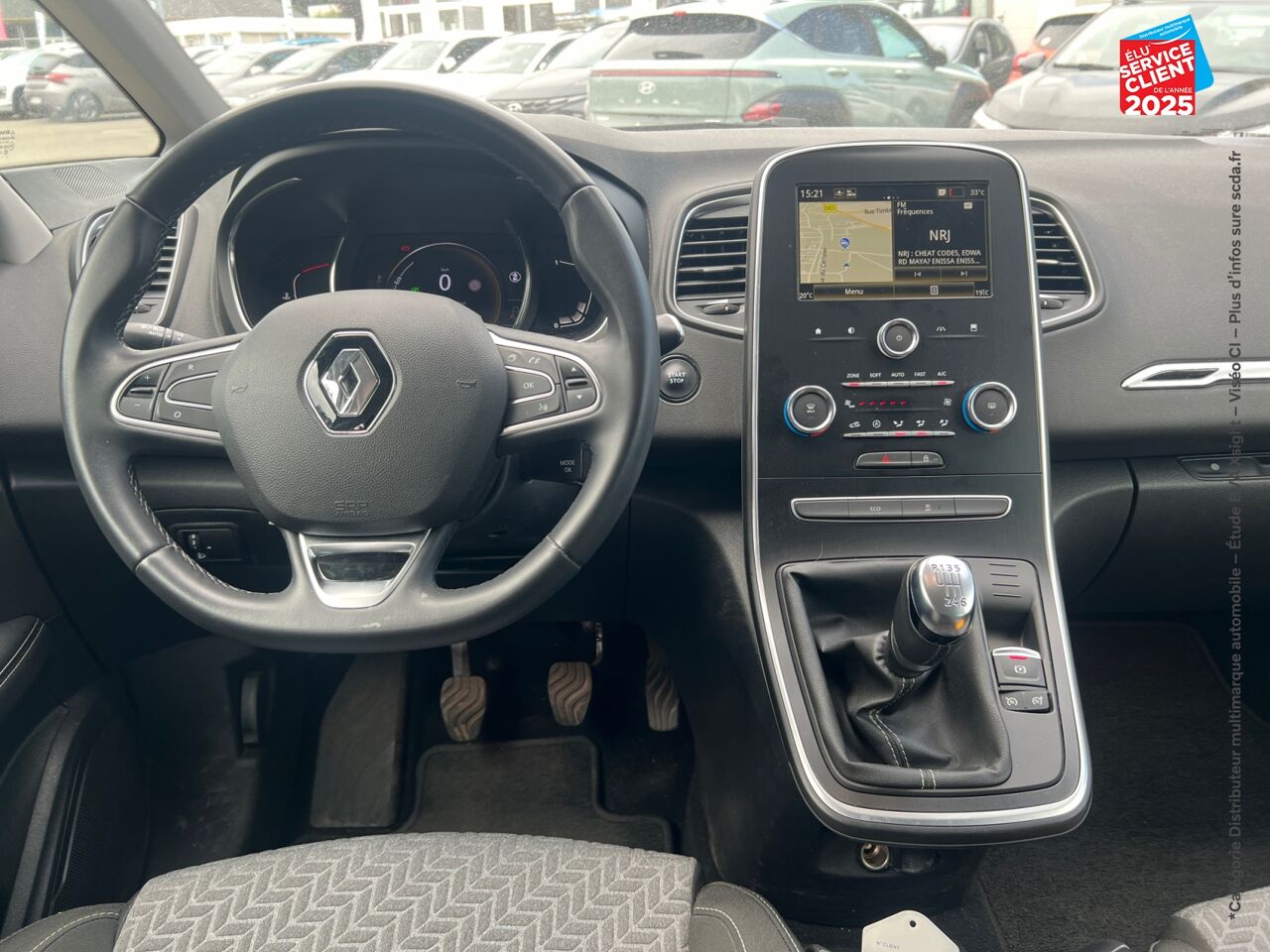 Véhicule d'occasion RENAULT GRAND SCENIC 1.3 TCE 140CH SERIE LIMITEE LIMITED TCE 140 - 21 chez Renault Sélestat