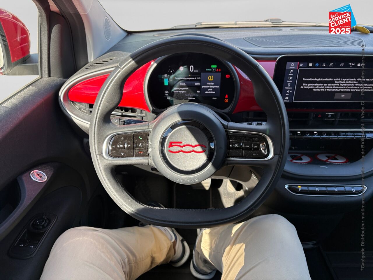 Véhicule d'occasion FIAT 500 E 95CH RED chez Toyota Verdun