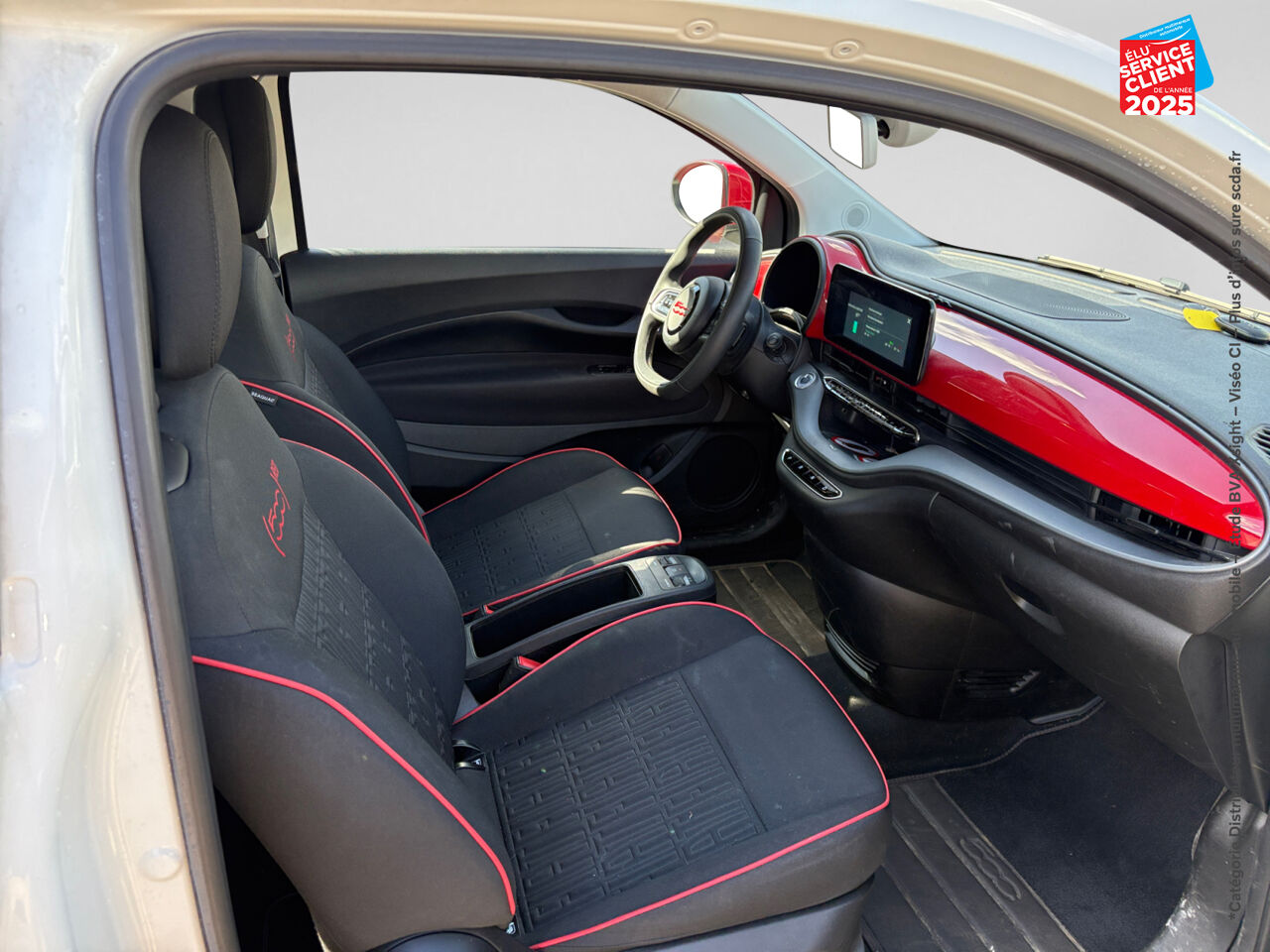 Véhicule d'occasion FIAT 500 E 95CH RED chez Toyota Verdun