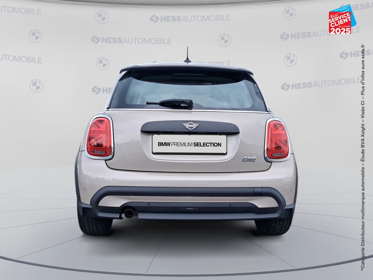 Véhicule d'occasion MINI MINI ONE 102CH EDITION CAMDEN SIEGES CUIR GPS CAMERA CARPLAY chez MINI Lons-Le-Saunier