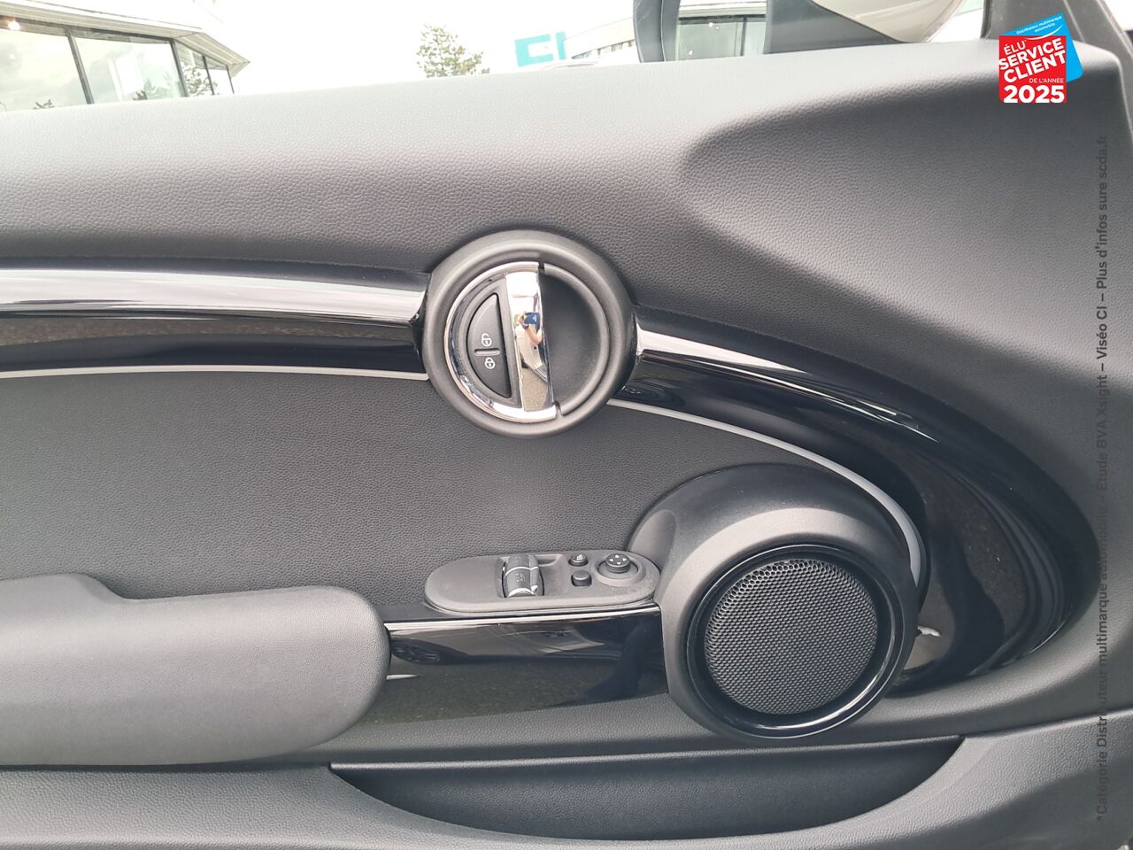 Véhicule d'occasion MINI MINI ONE 102CH EDITION CAMDEN SIEGES CUIR GPS CAMERA CARPLAY chez MINI Lons-Le-Saunier