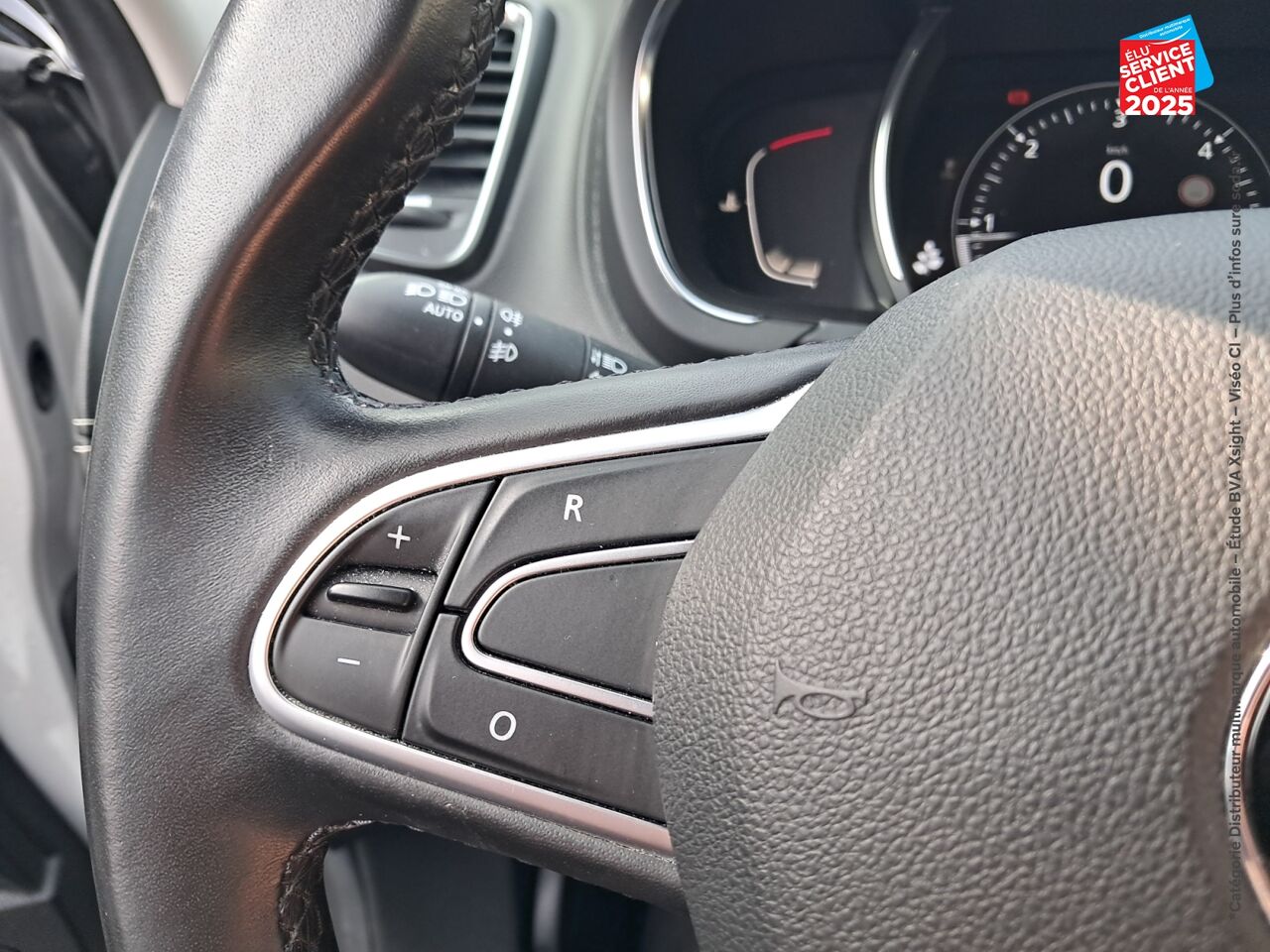 Véhicule d'occasion RENAULT SCENIC 1.7 BLUE DCI 150CH INTENS GPS CAMERA chez Renault Sélestat
