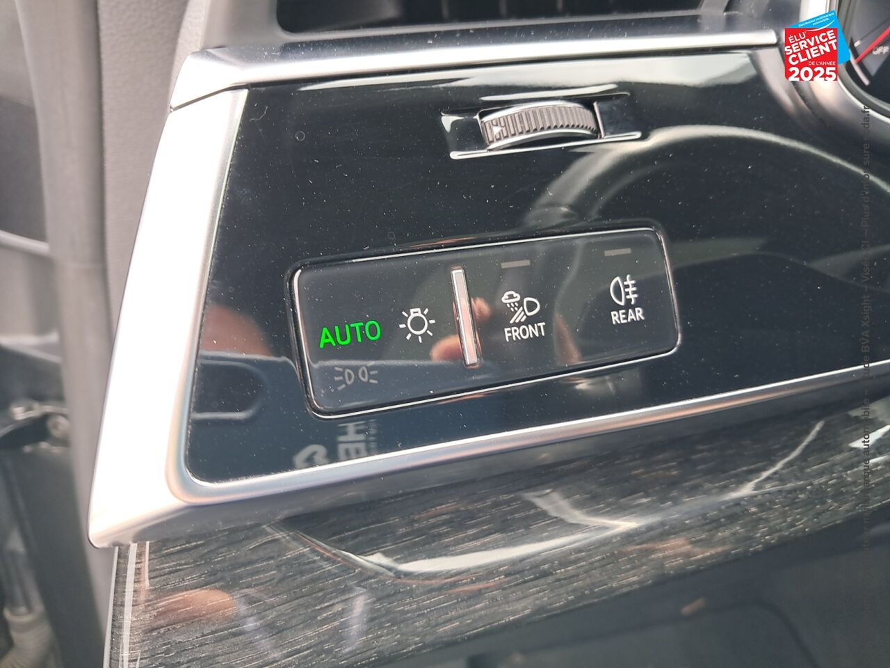 Véhicule d'occasion AUDI Q8 50 TDI 286CH AVUS EXTENDED QUATTRO TIPTRONIC 8 157G chez Toyota Bar le Duc