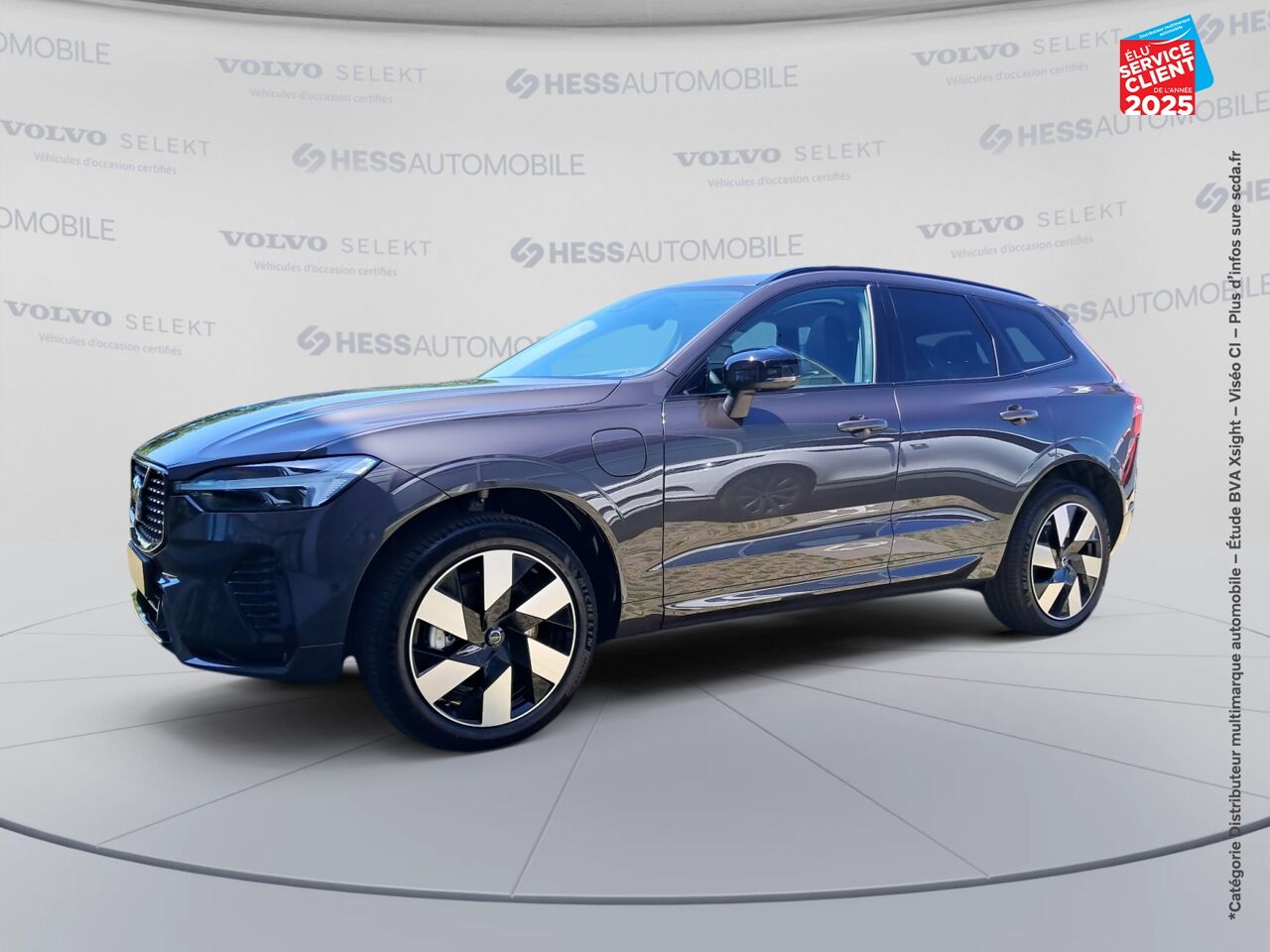 Véhicule d'occasion VOLVO XC60 T6 HYBRIDE RECHARGEABLE 253 + 145CH ULTRA STYLE DARK GEARTRONIC 8 AWD chez BMW Lons le Saunier
