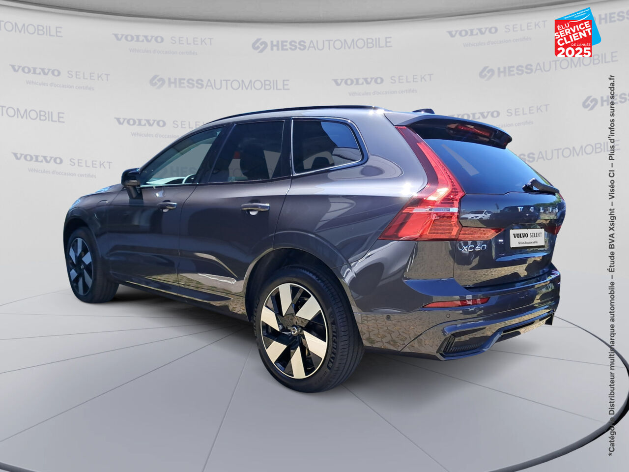 Véhicule d'occasion VOLVO XC60 T6 HYBRIDE RECHARGEABLE 253 + 145CH ULTRA STYLE DARK GEARTRONIC 8 AWD chez BMW Lons le Saunier