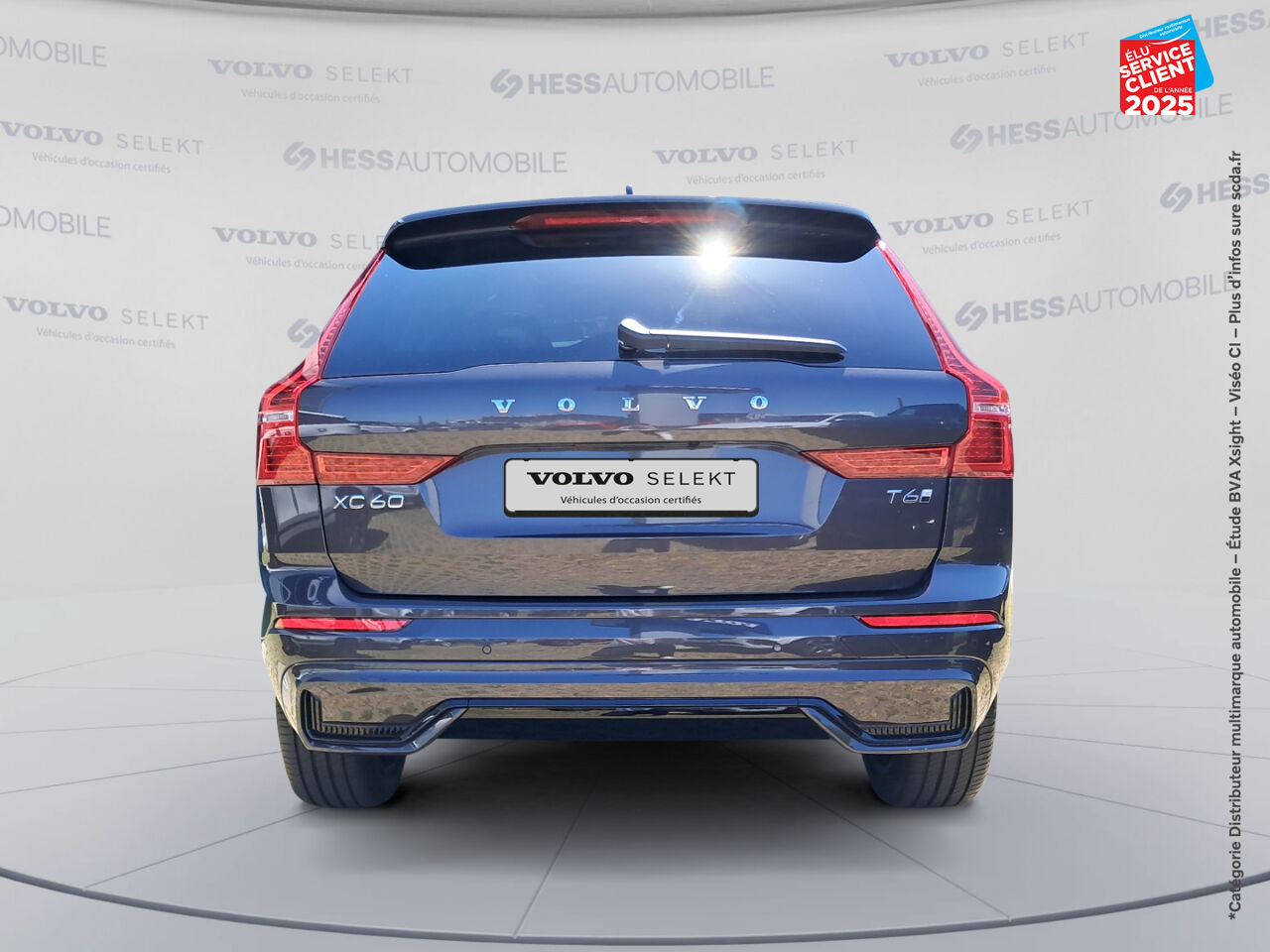Véhicule d'occasion VOLVO XC60 T6 HYBRIDE RECHARGEABLE 253 + 145CH ULTRA STYLE DARK GEARTRONIC 8 AWD chez BMW Lons le Saunier