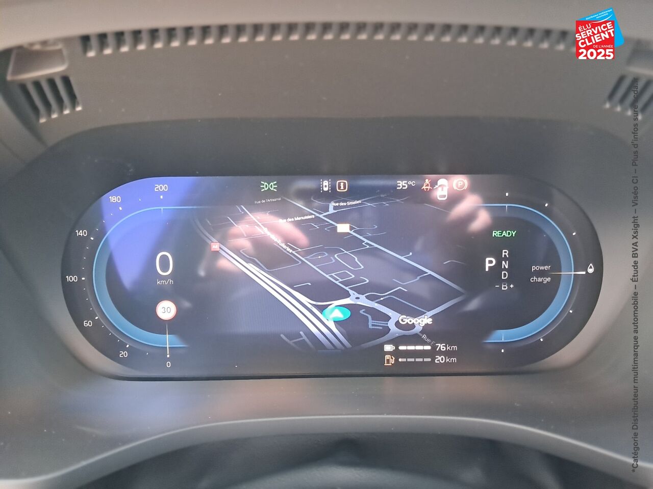 Véhicule d'occasion VOLVO XC60 T6 HYBRIDE RECHARGEABLE 253 + 145CH ULTRA STYLE DARK GEARTRONIC 8 AWD chez BMW Lons le Saunier