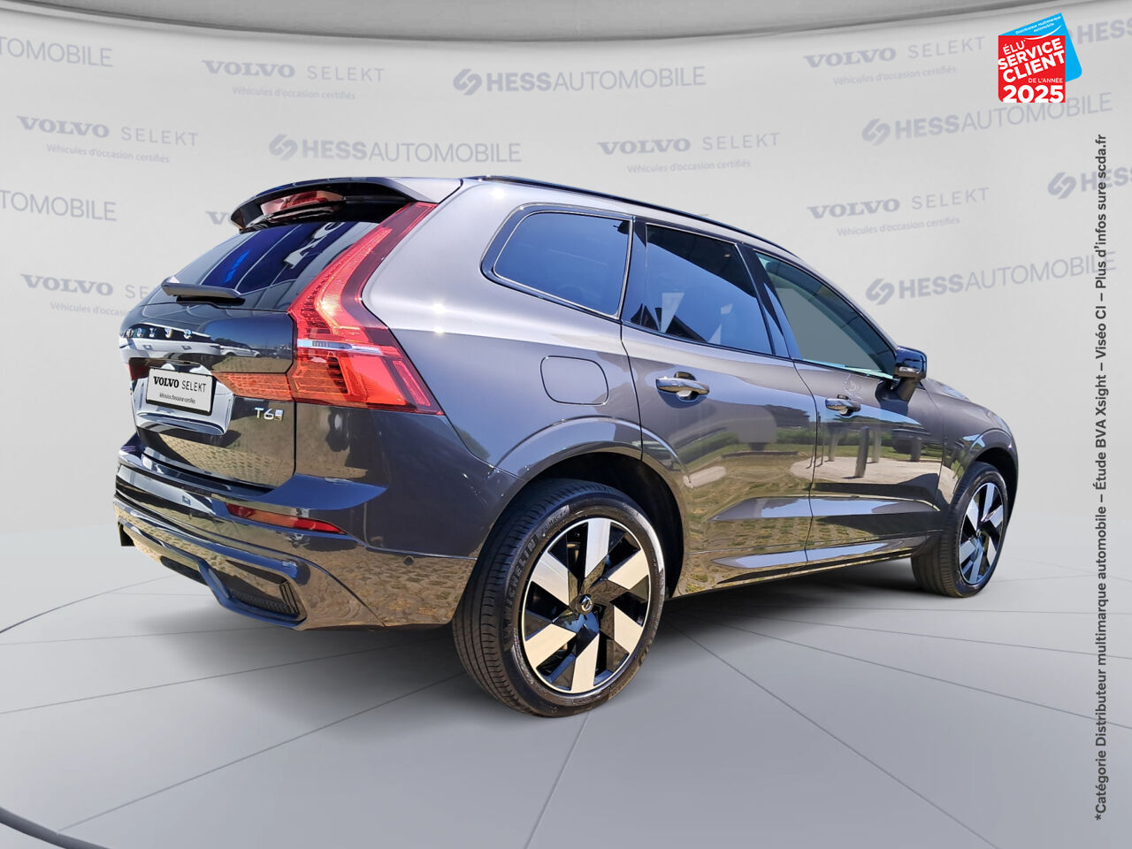 Véhicule d'occasion VOLVO XC60 T6 HYBRIDE RECHARGEABLE 253 + 145CH ULTRA STYLE DARK GEARTRONIC 8 AWD chez BMW Lons le Saunier