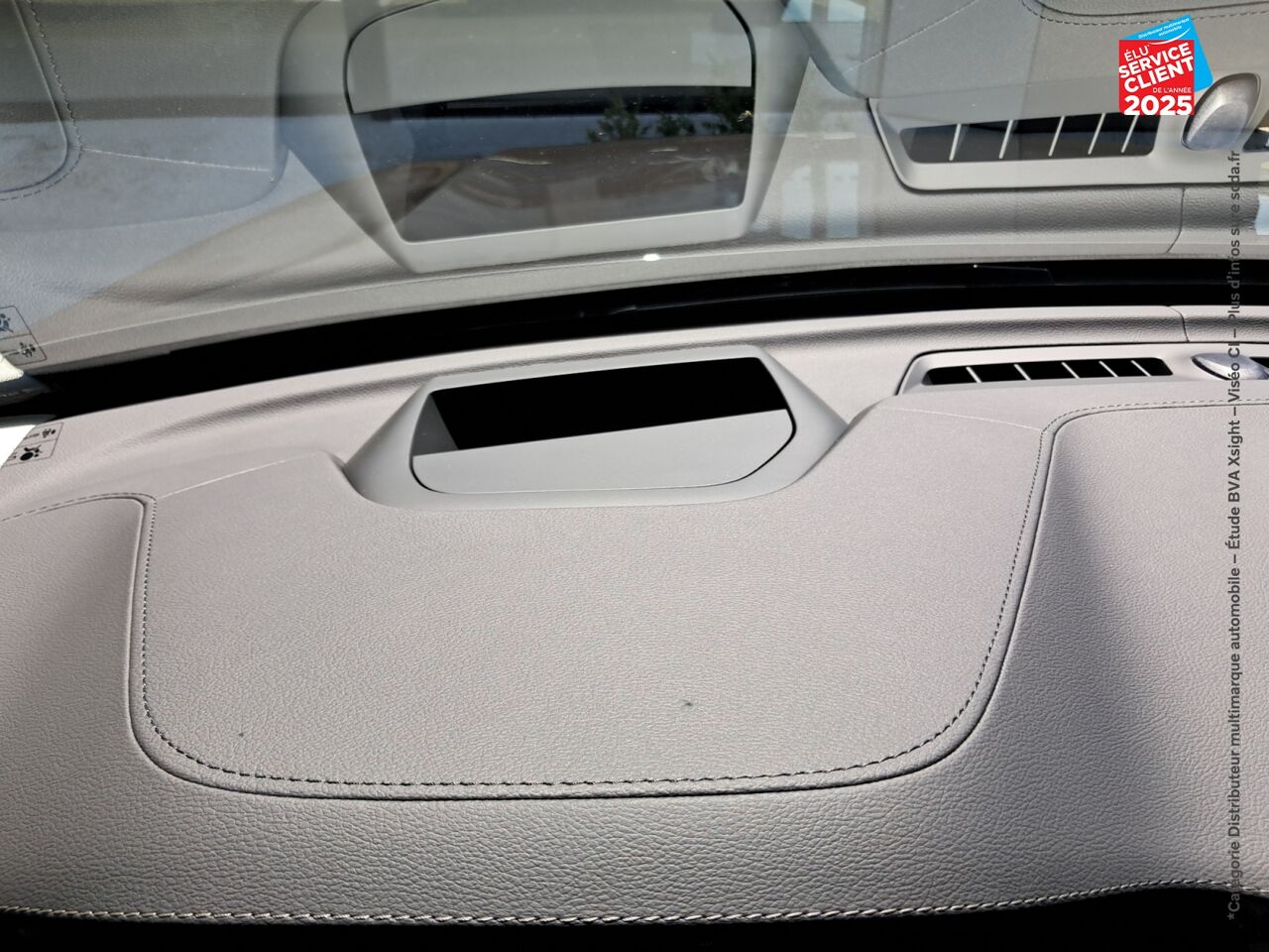 Véhicule neuf VOLVO XC60 T6 HYBRIDE RECHARGEABLE 253 + 145CH ULTRA STYLE DARK GEARTRONIC 8 AWD chez Volvo Strasbourg