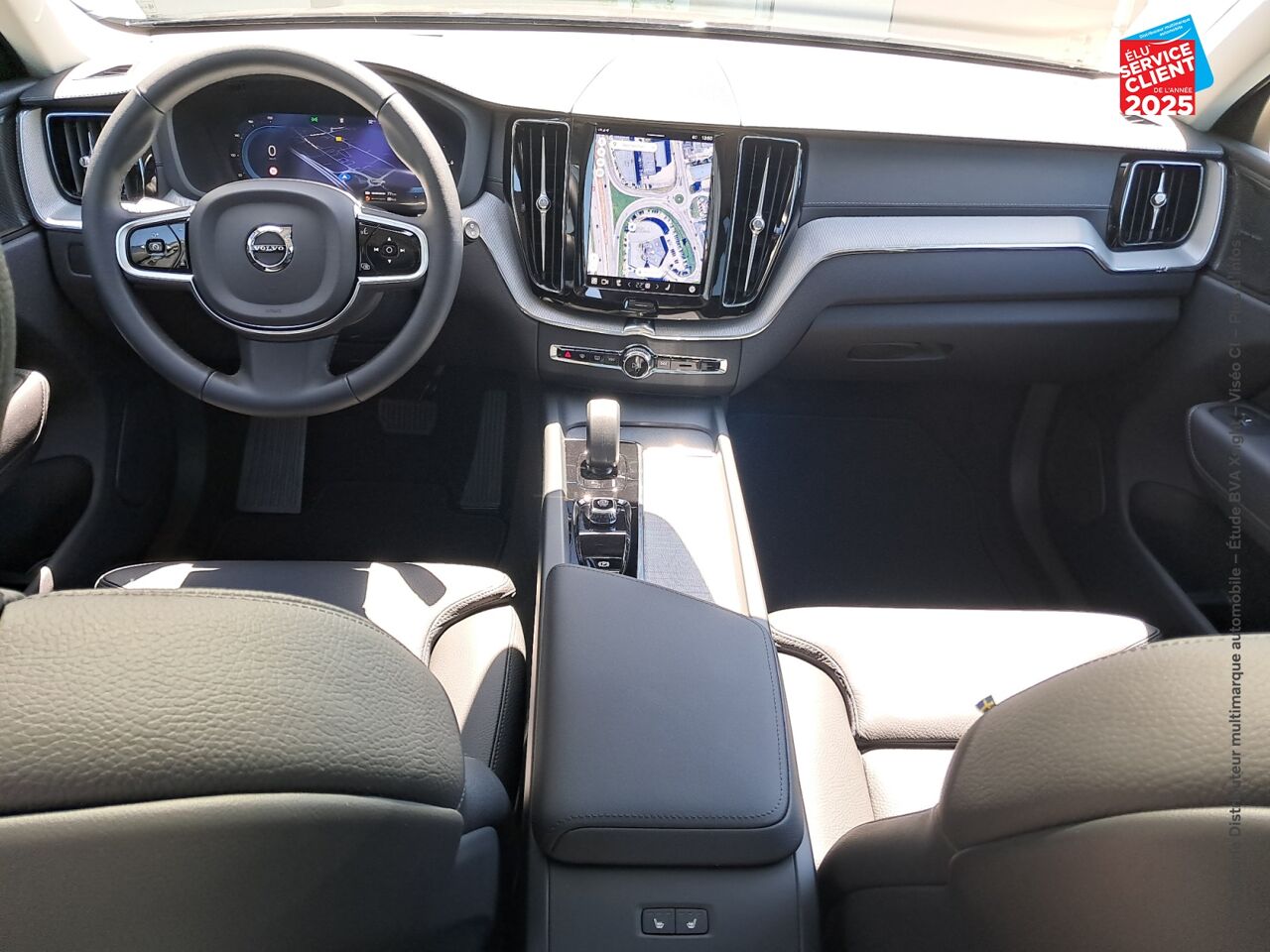 Véhicule neuf VOLVO XC60 T6 HYBRIDE RECHARGEABLE 253 + 145CH ULTRA STYLE DARK GEARTRONIC 8 AWD chez Volvo Strasbourg